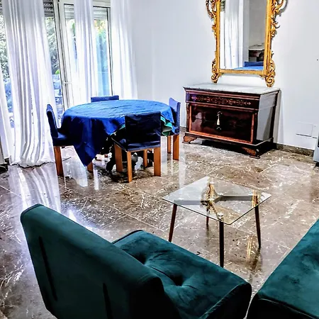 Maya Apartman *