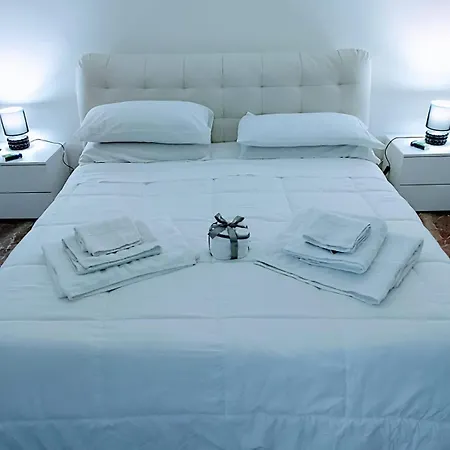 Maya Apartment *