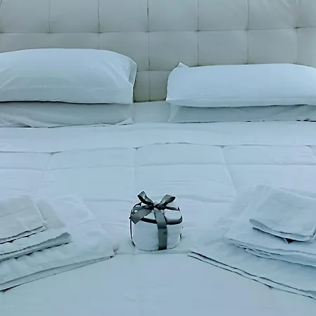 Maya Apartment